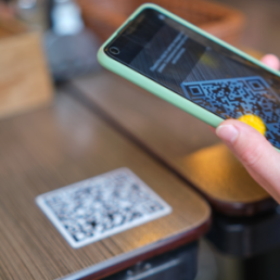 Free Clover PoS QR code ordering & Online ordering app from TorchFi